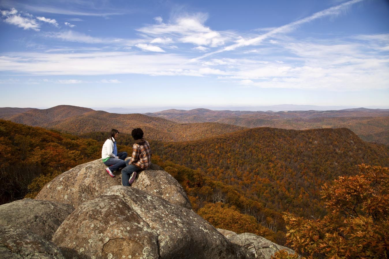 10 Pendakian Great Virginia untuk Melihat Dedaunan Musim Gugur 