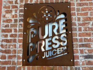 Purifique com Pure Press Juicery! 