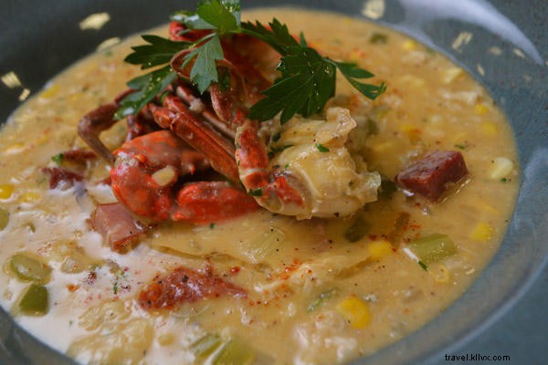 #EatSWLA :soupe de crabe et de maïs avec du jambon Tasso 