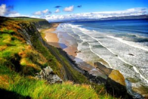 20 tempat terindah untuk dikunjungi di Irlandia Utara 
