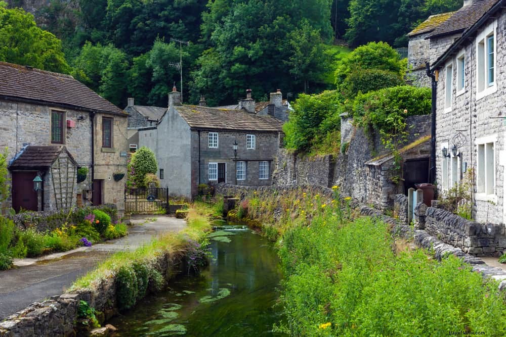 15 tempat terindah untuk dikunjungi di Derbyshire 