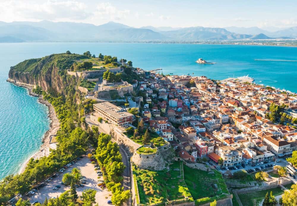 ギリシャで訪問する最も美しい場所の20 