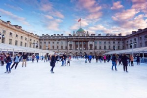Os 10 melhores rinques de patinação no gelo ao ar livre da Europa 