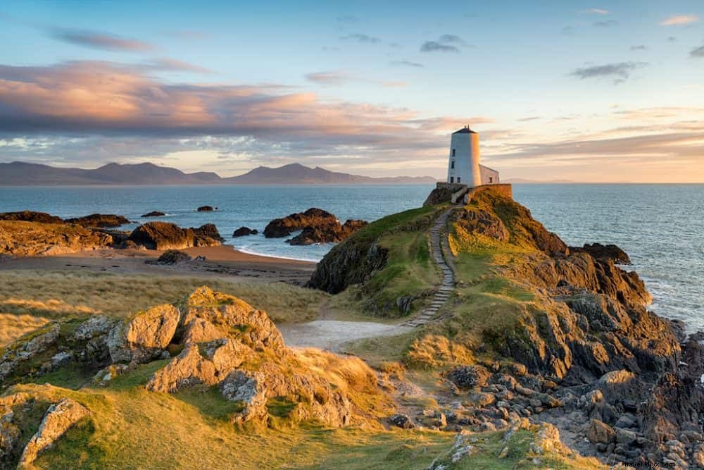 英国で最も美しい15の島 