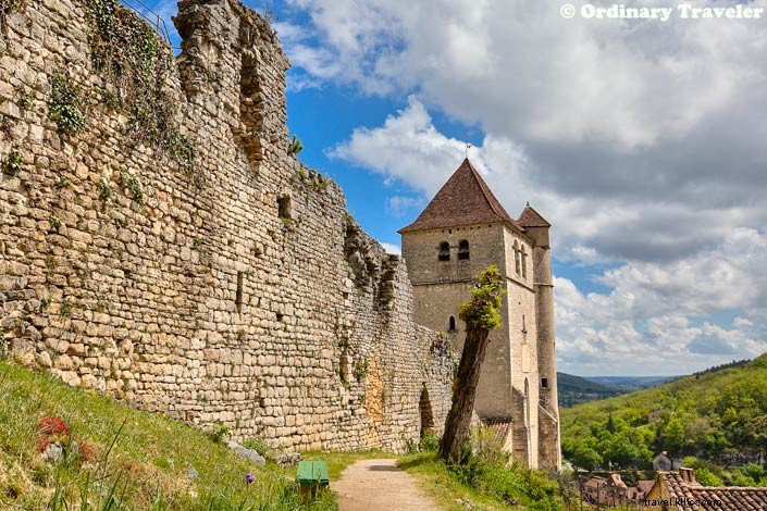 サン＝シルウ＝ラポピー：フランスで最も美しい村？