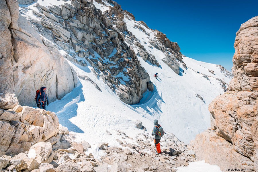 Escursionismo Mount Whitney:la vetta più alta della California (Winter Climb)