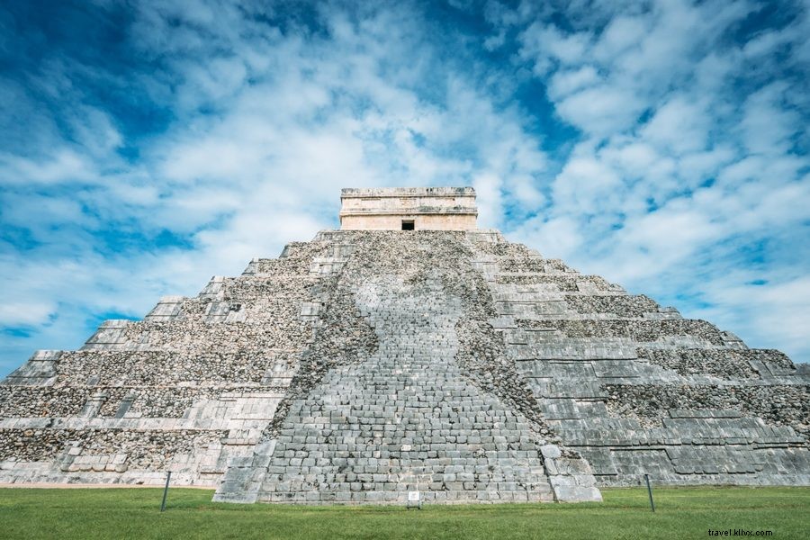 チチェンイツァ遺跡：メキシコの世界の七不思議！