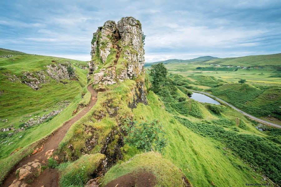 スカイ島：スコットランドの妖精の国（ロードトリップガイド）