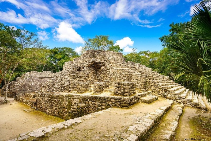 Escalade des anciennes ruines mayas de Coba (comme Indiana Jones !)