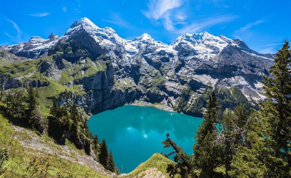 スイスで訪問する最も美しい場所の20