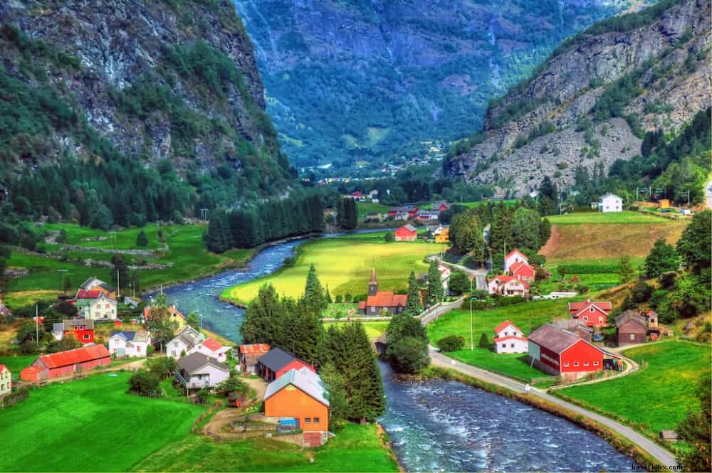 ノルウェーで訪問する最も美しい場所の20