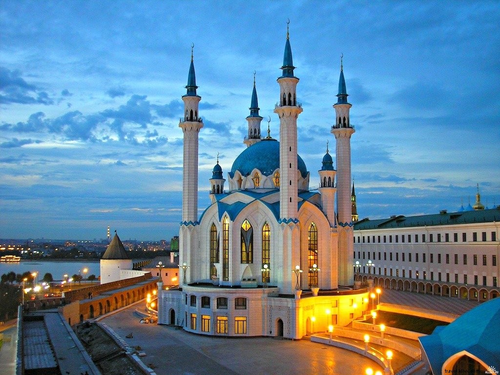 20 tempat terindah untuk dikunjungi di Rusia