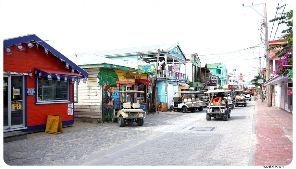 Northern Cayes del Belize:Ambergris Caye contro Caye Caulker