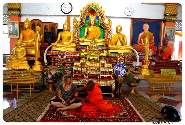 Détourné par un moine bouddhiste à Sukothai