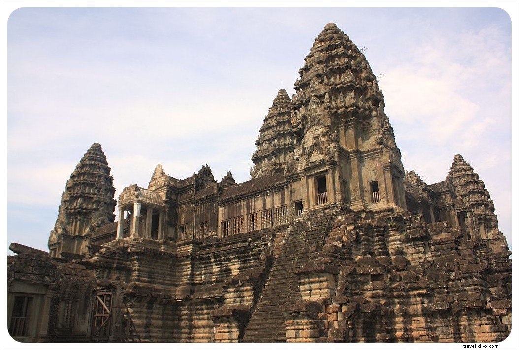 Embaucher un guide ou faire un tour – quelle est la meilleure façon de visiter Angkor Vat ?