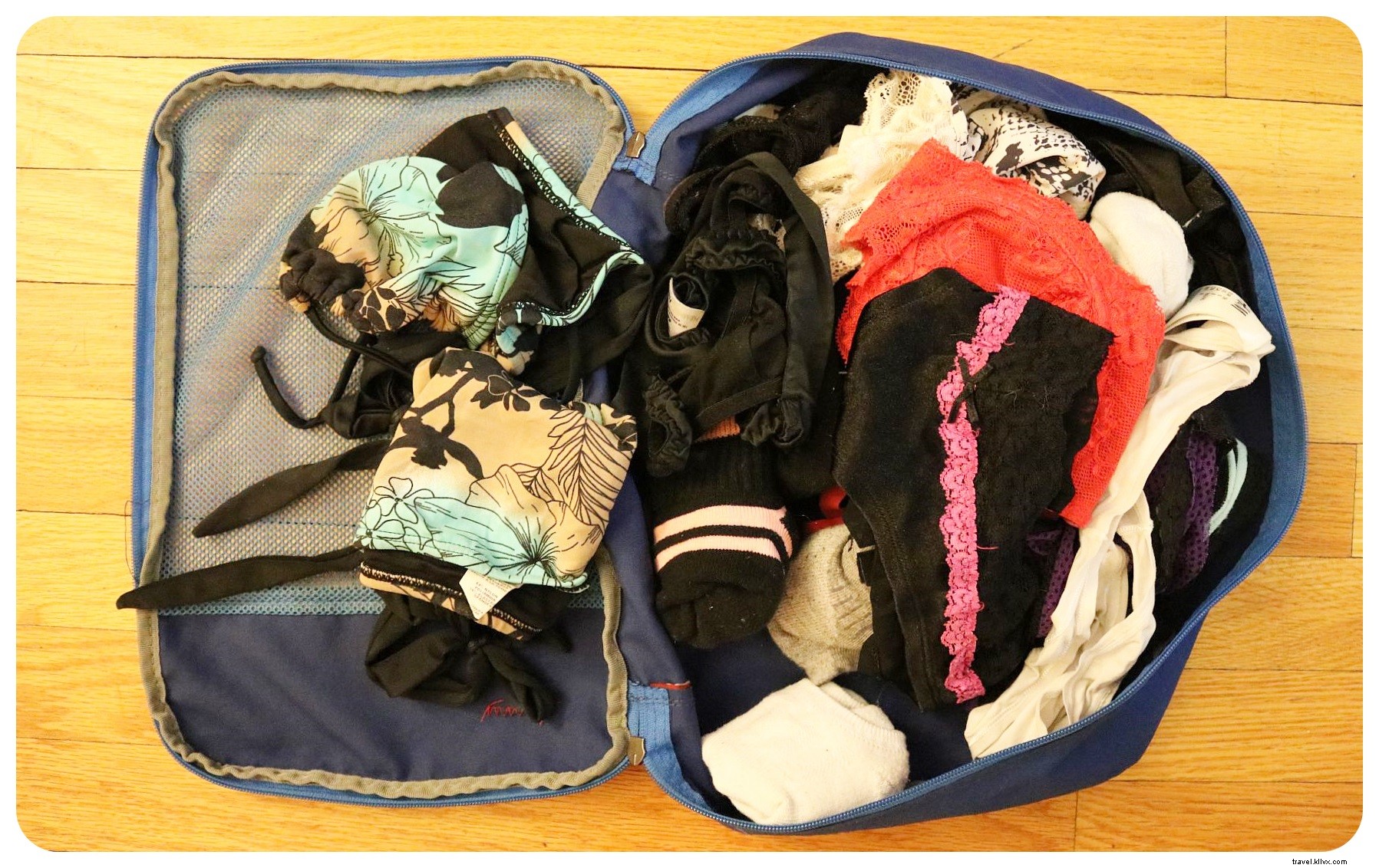 Embalagem facilitada com o TUO, o organizador de roupas íntimas de viagem definitivo