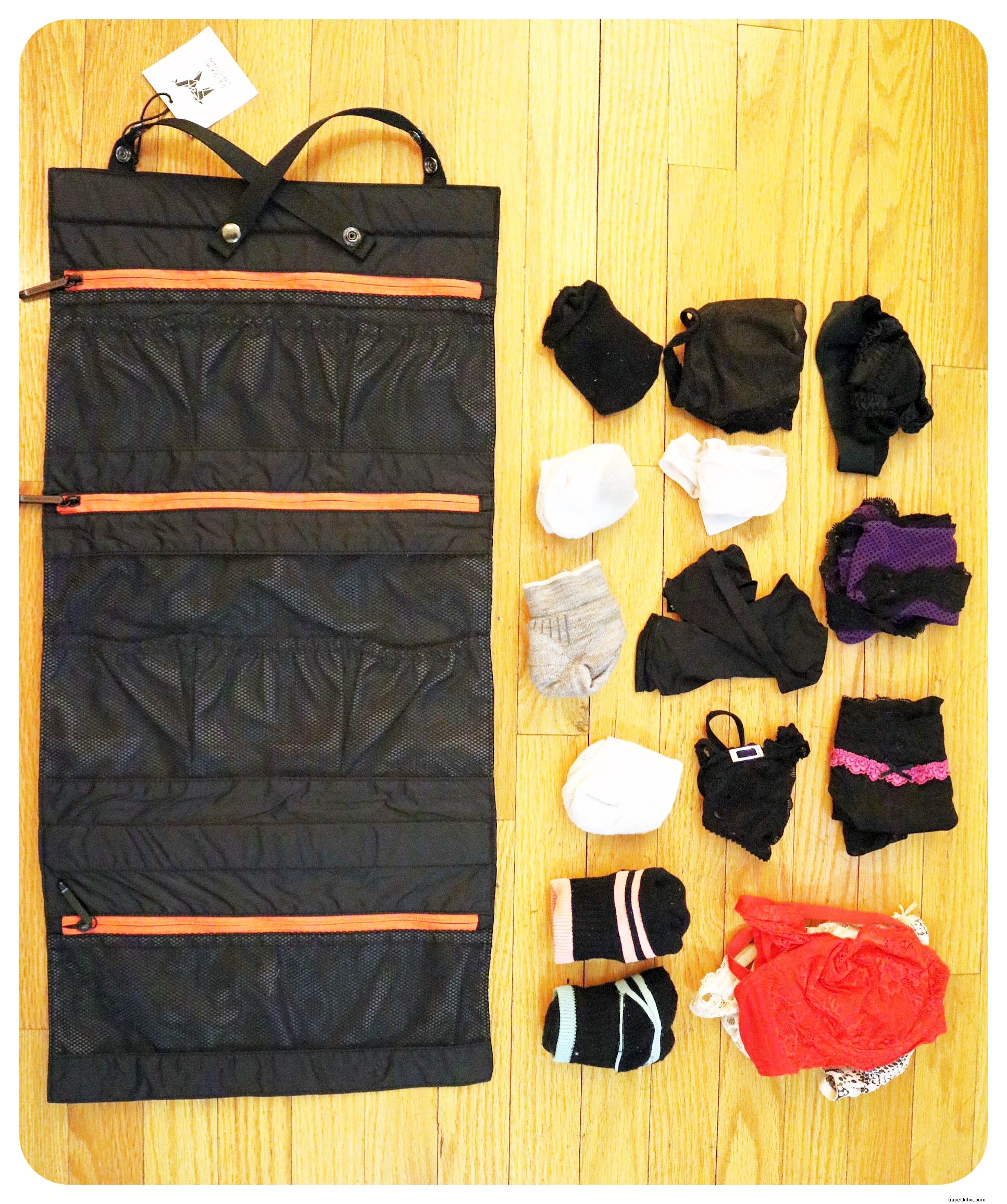 Emballage facilité avec le TUO, l organisateur ultime de sous-vêtements de voyage