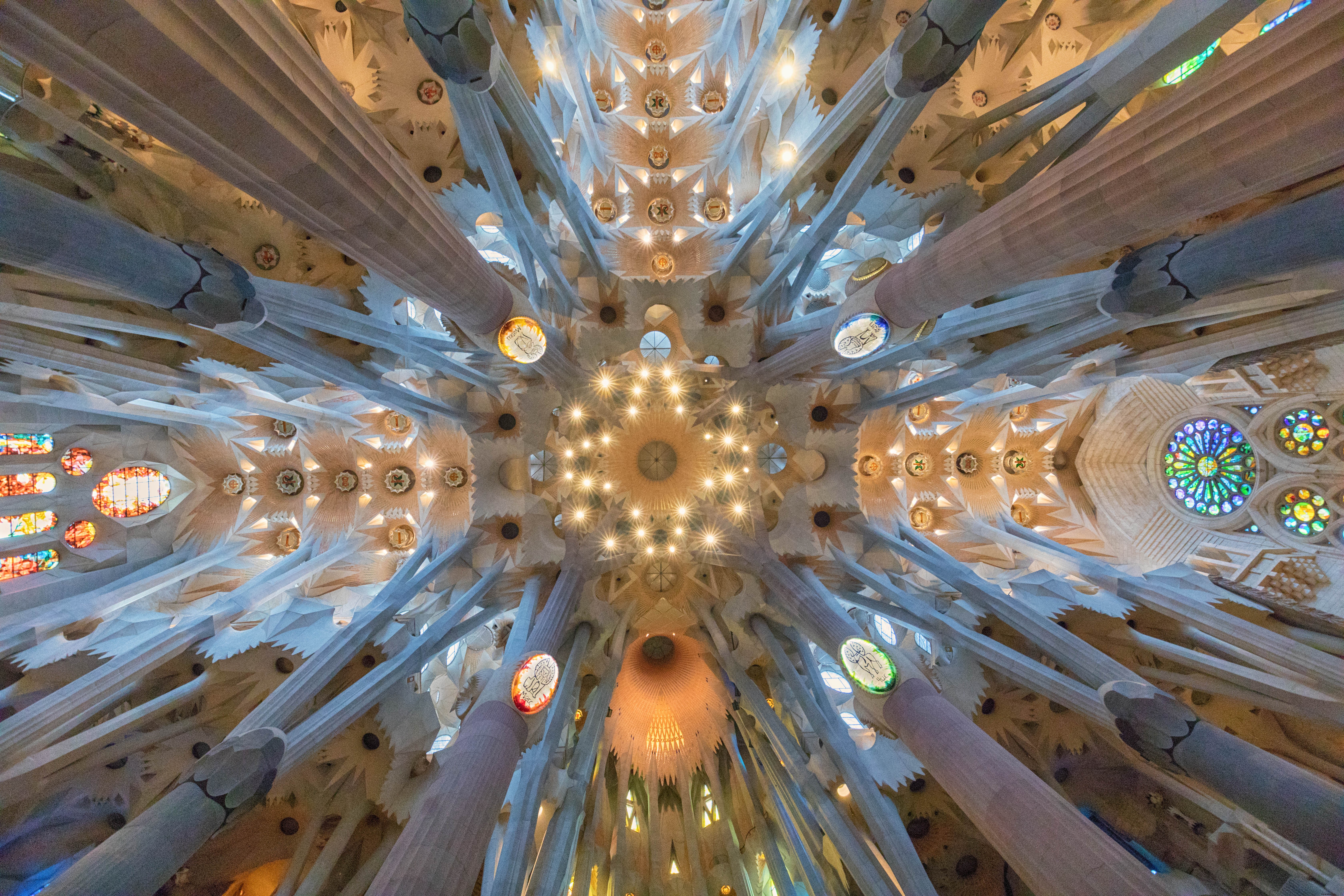 Tout ce que vous avez à genoux pour savoir sur La Sagrada Família