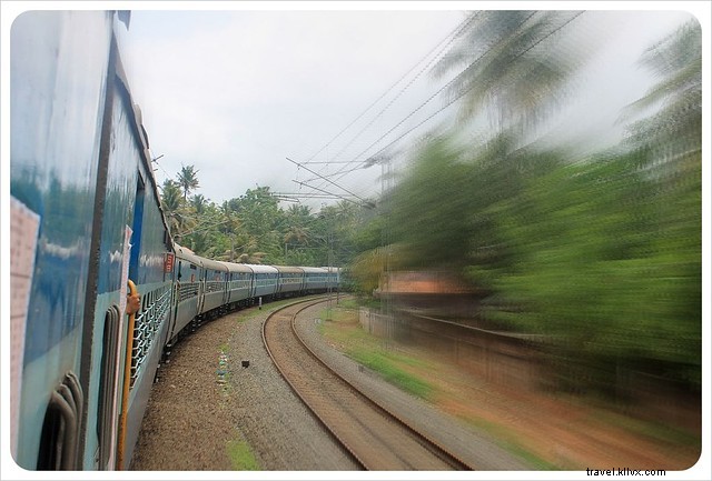 Riding the Indian rails:um passeio de montanha-russa da vida real