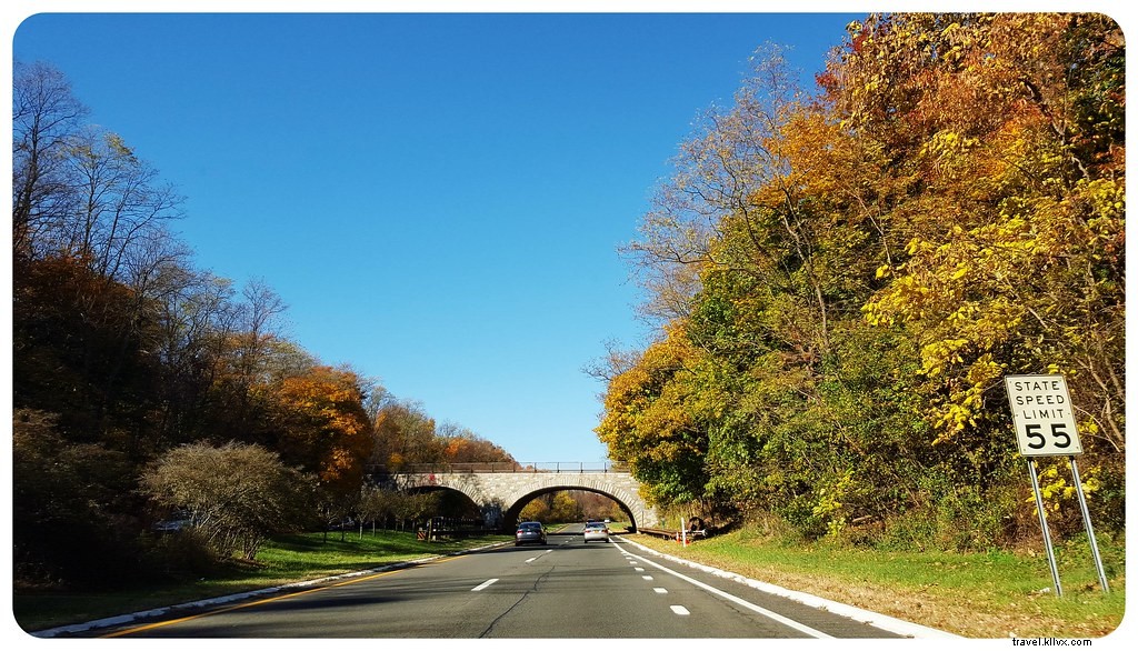Nueva York colorida:un viaje por carretera con follaje otoñal