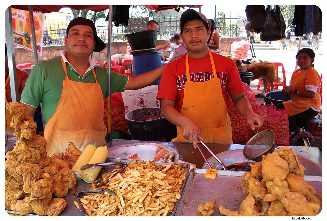 Les drogués de la street food en chasse au Guatemala