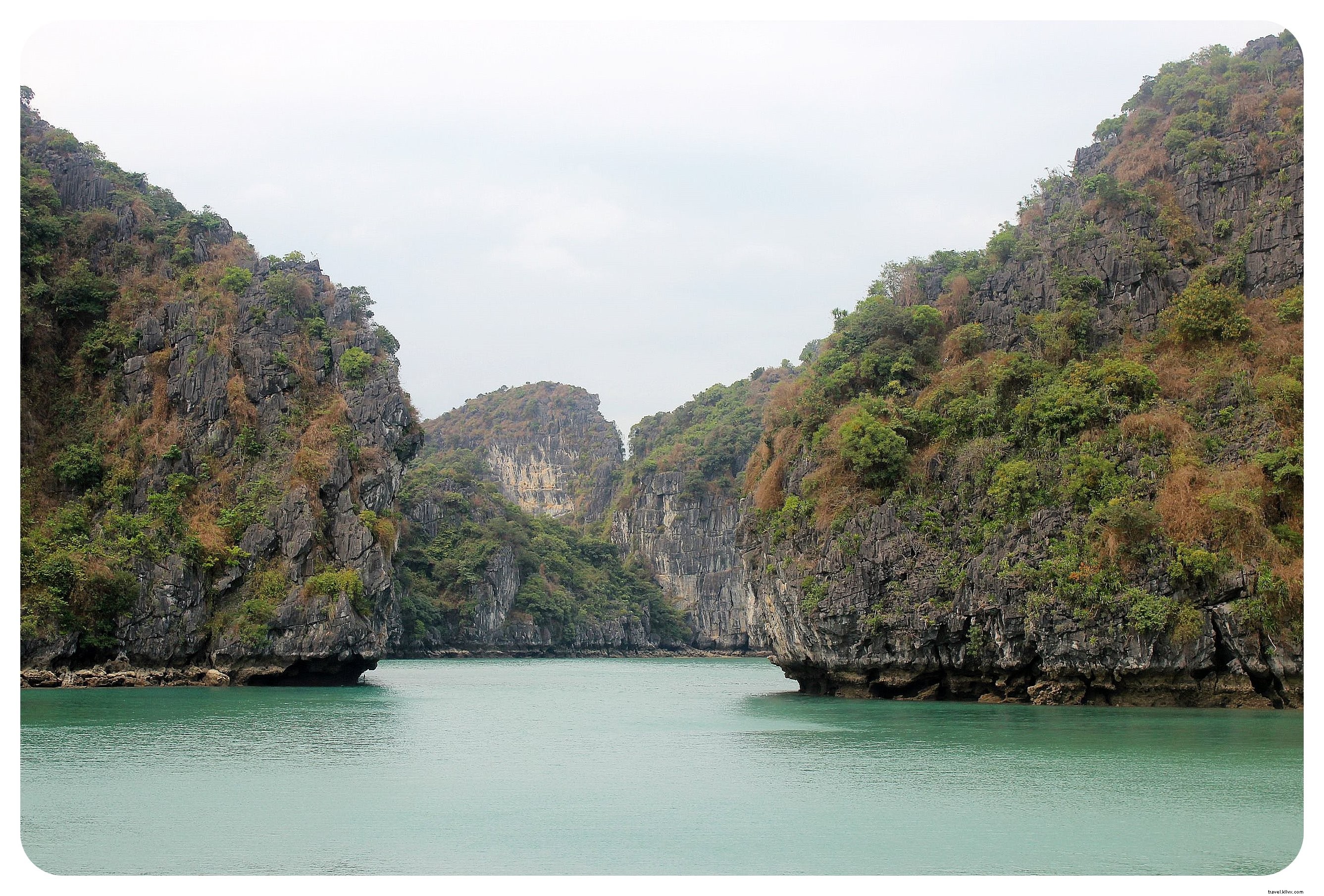 Vietnam debe hacer:un crucero por la bahía de Halong