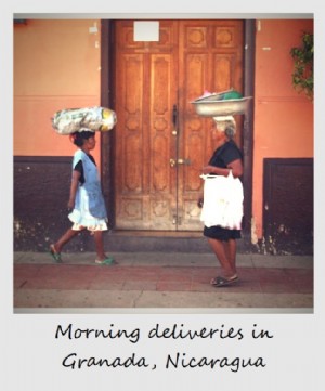 Polaroid della settimana:consegne mattutine a Granada, Nicaragua