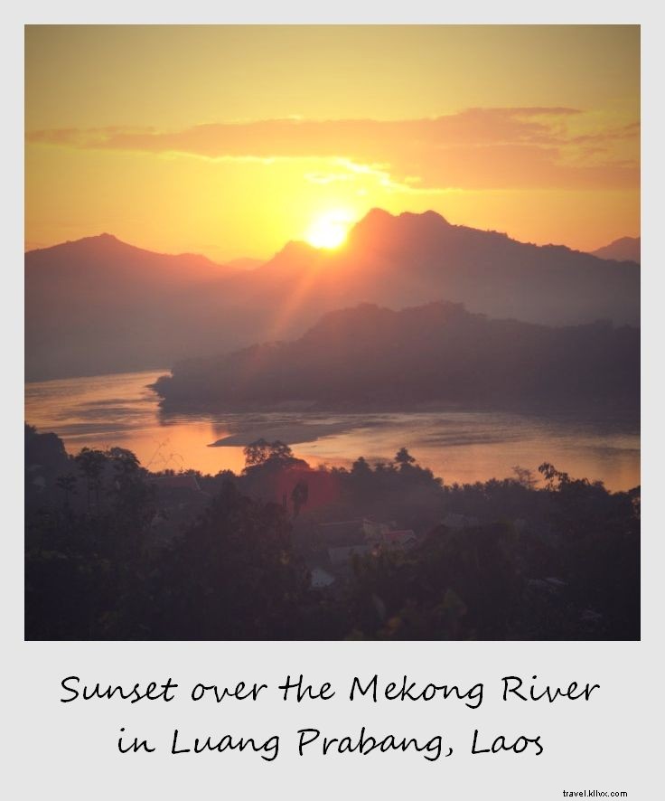 今週のポラロイド：ルアンパバーンのメコン川に沈む夕日、 ラオス