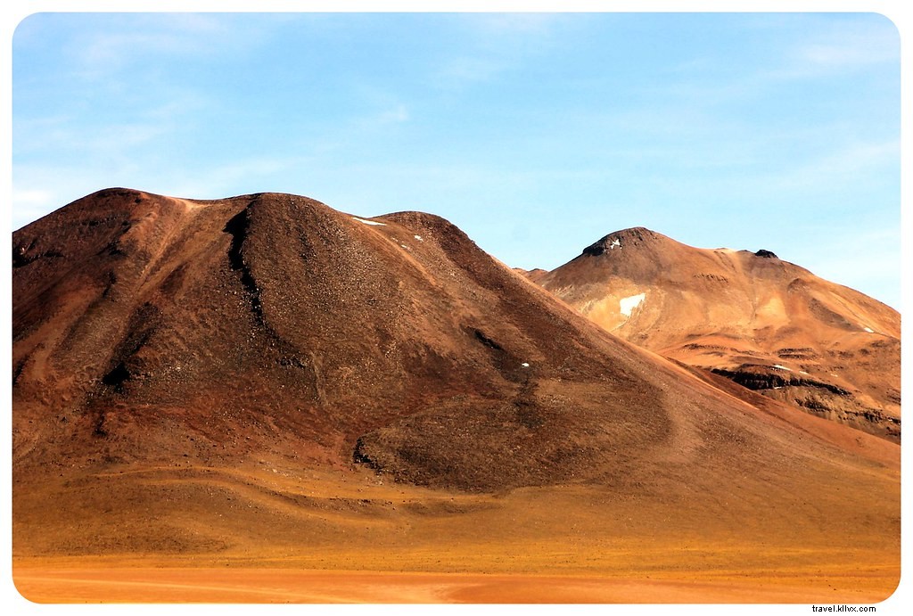 チリのアタカマ砂漠の異世界の風景