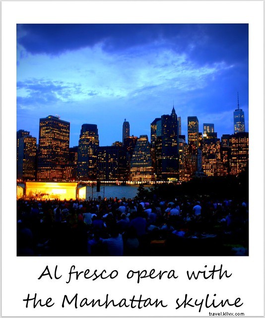 Polaroid da semana:ópera ao ar livre com o horizonte de Manhattan