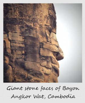 Polaroid de la semaine :Face de pierre géante du Bayon | Angkor Vat, Cambodge
