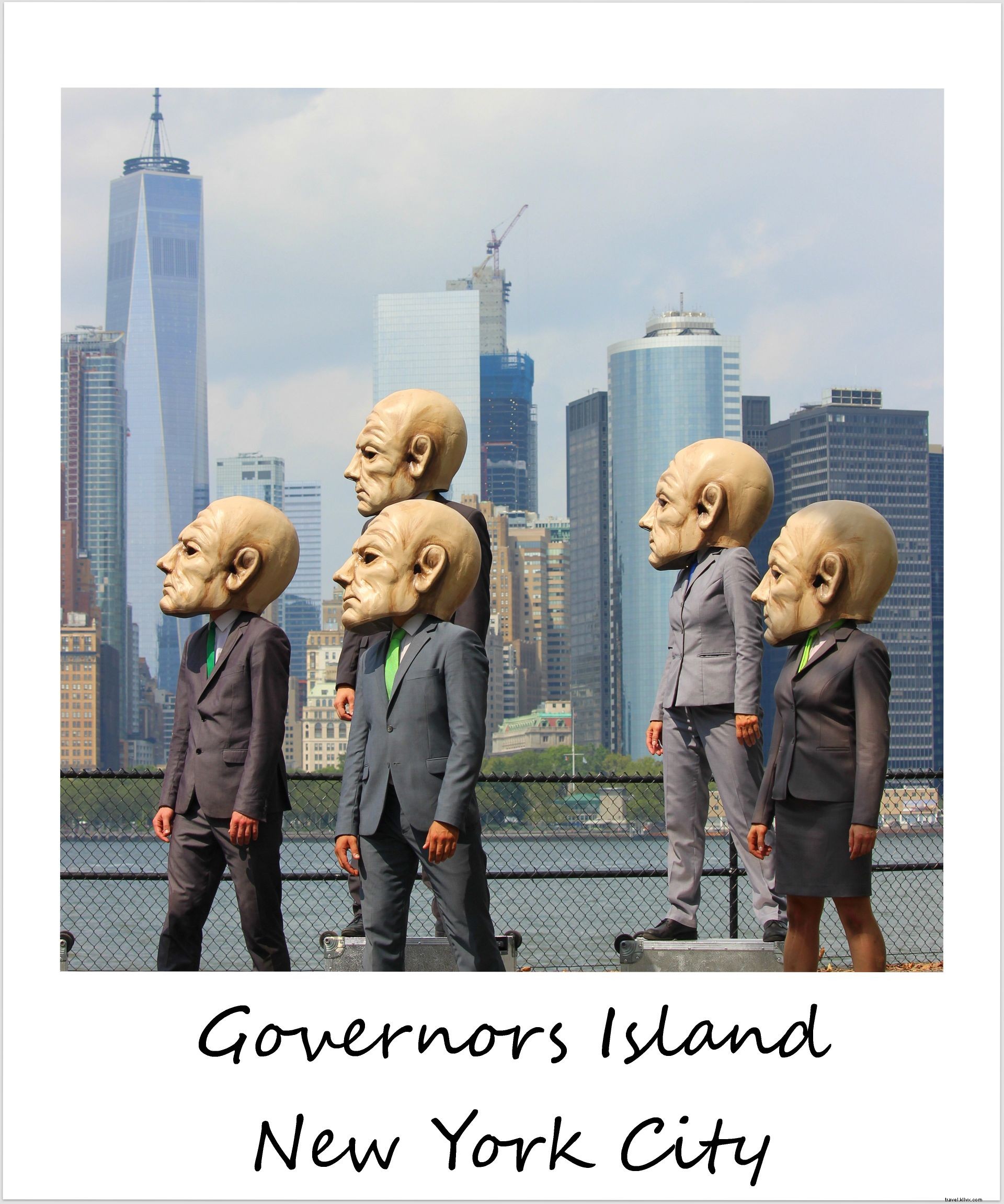Polaroid da semana:arte performática na Ilha do Governador, Nova york