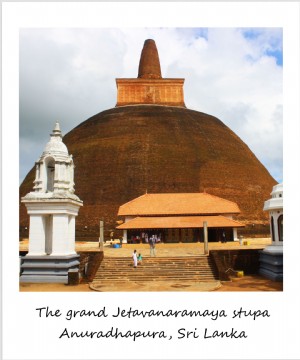 Polaroid de la semana:La asombrosa estupa Jetavanaramaya en Anuradhapura, Sri Lanka