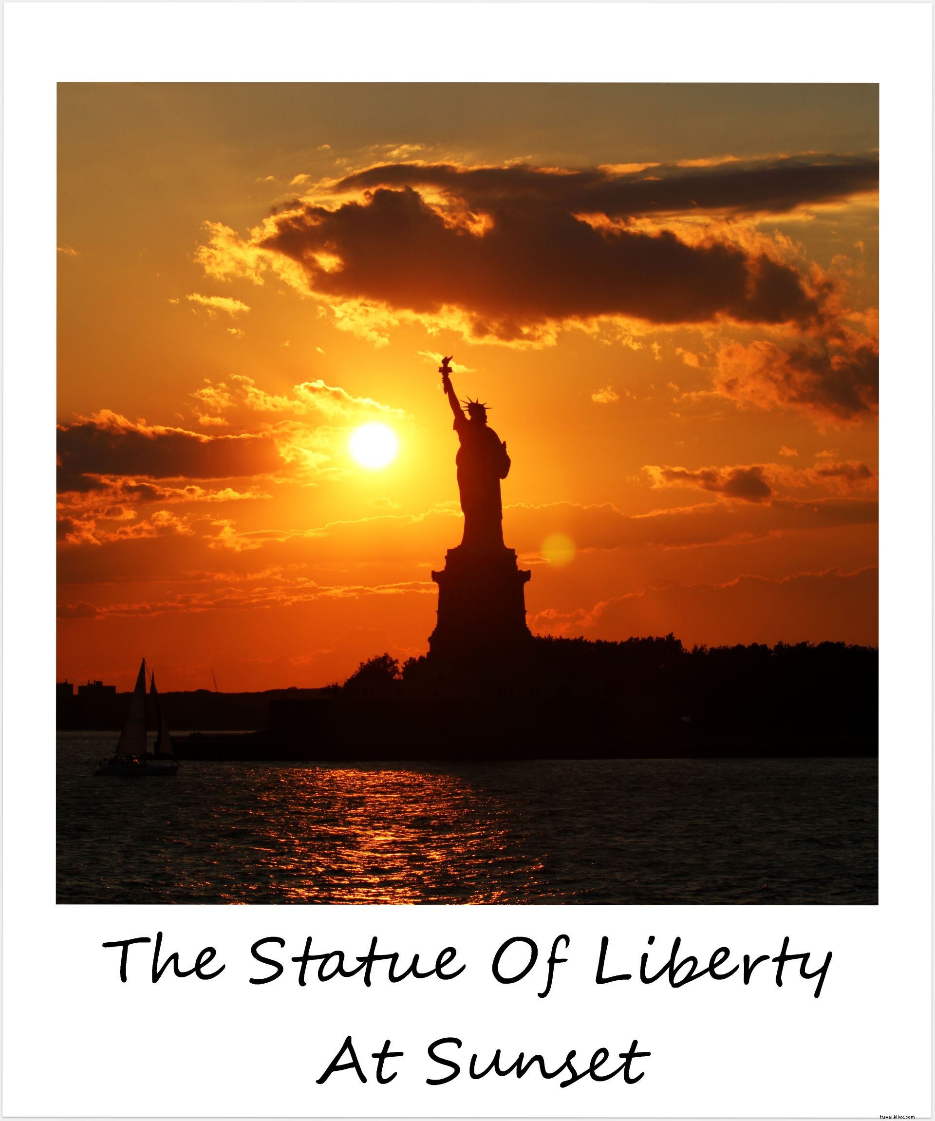 Polaroid Of The Week:Matahari terbenam di atas Patung Liberty