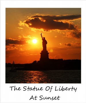 Polaroid de la semaine :Coucher de soleil sur la Statue de la Liberté