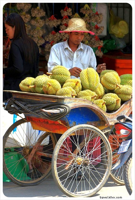 Ensaio fotográfico:Os mercados do Camboja