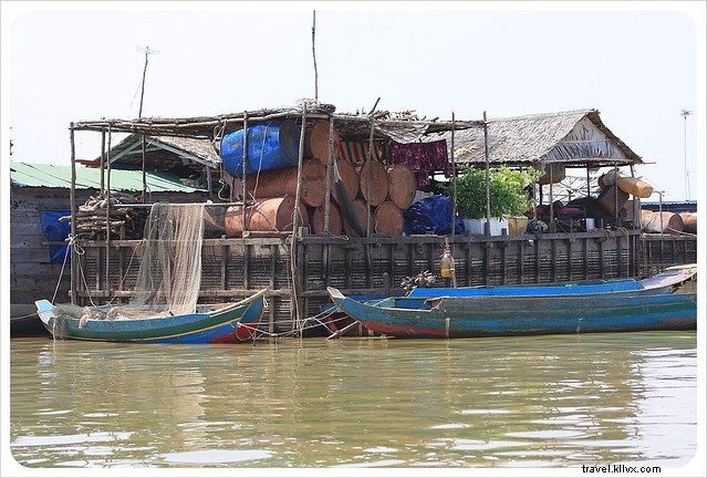Vida na água:uma vila flutuante no Lago Tonle Sap no Camboja
