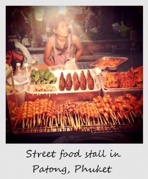 Polaroid de la semana:puesto de comida callejera en Patong, Phuket