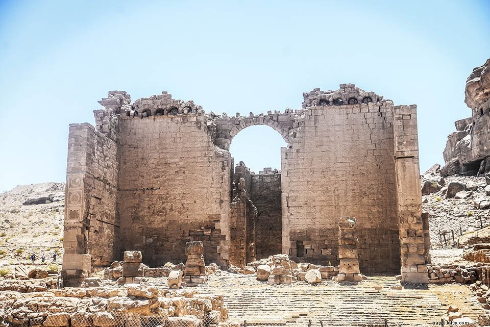 Yordania #1:Petra, atau mengapa ada baiknya pergi ke Timur Tengah