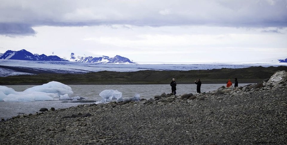アイスランドのFjallsárlón氷山ラグーン