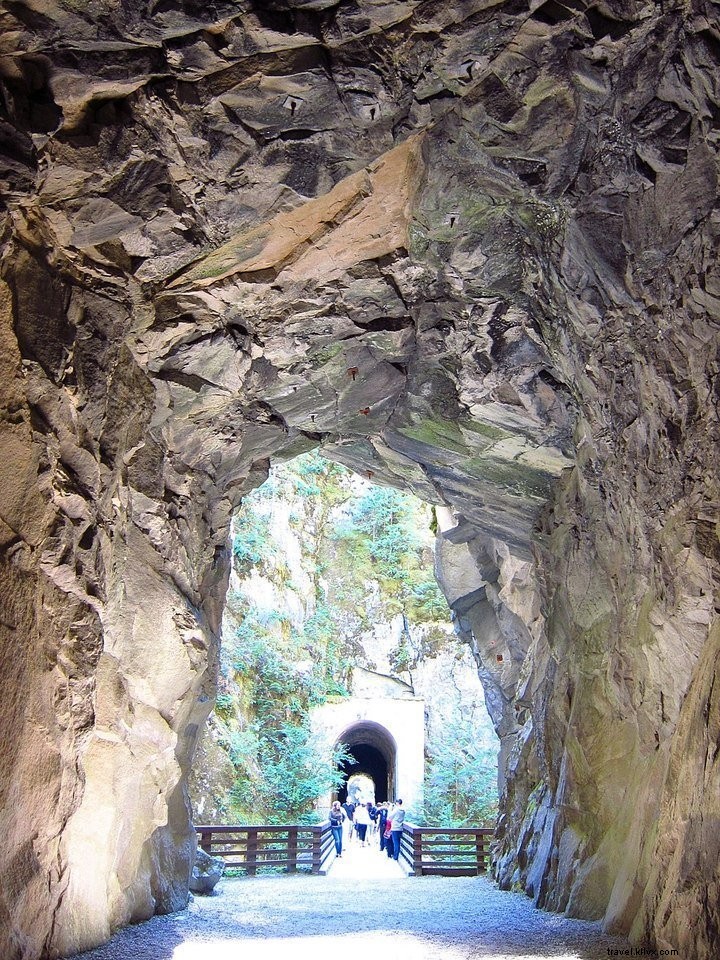 Perjalanan Darat Kanada #2:Terowongan Othello