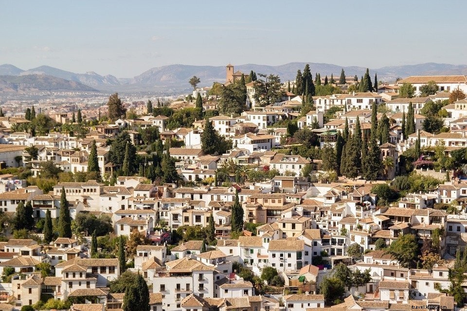 Mengunjungi Granada, salah satu kota terindah di Spanyol