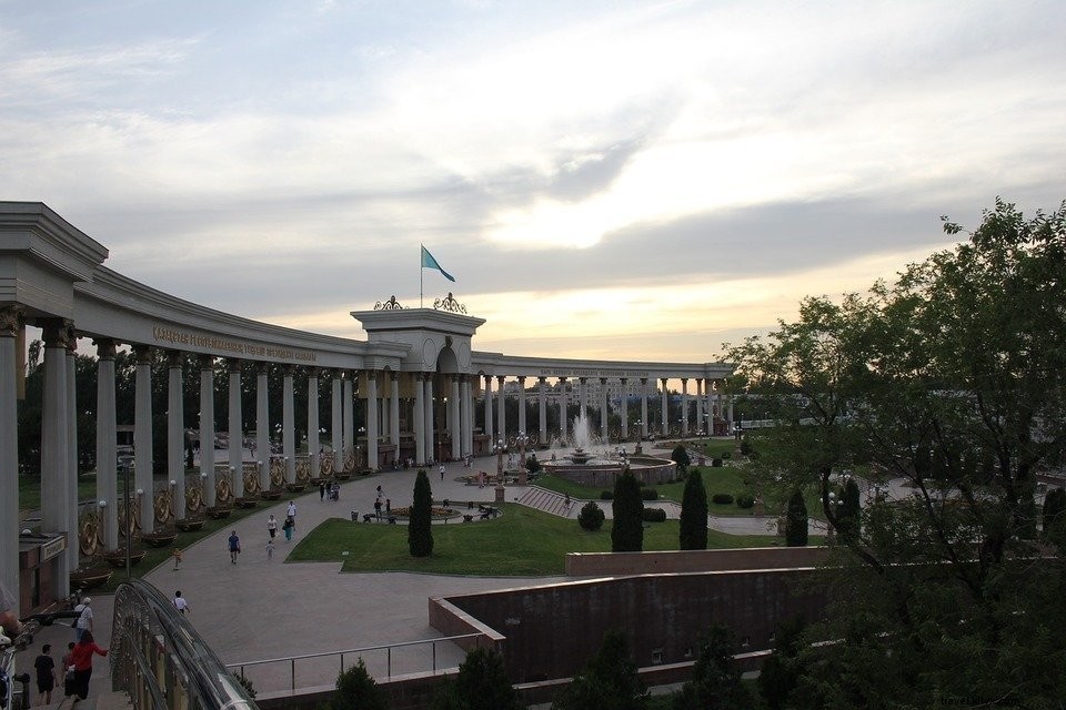 カザフスタンで訪問する最も興味深い場所