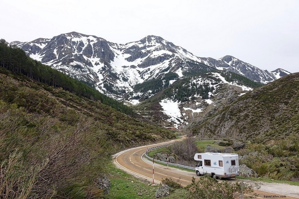 Comment trouver les meilleurs terrains de camping et parcs de camping-cars ?
