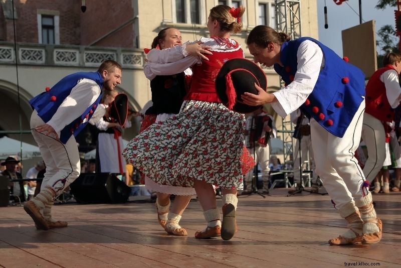55 cosas divertidas e inusuales para hacer en Cracovia, Polonia