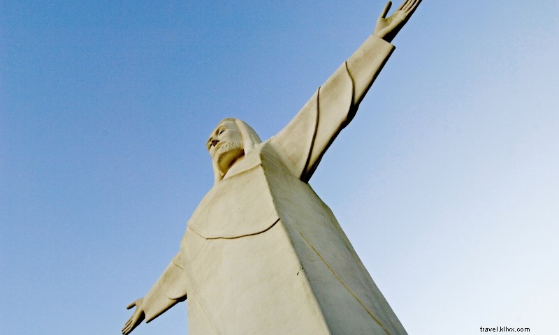 Patung Kristus dari Ozarks 