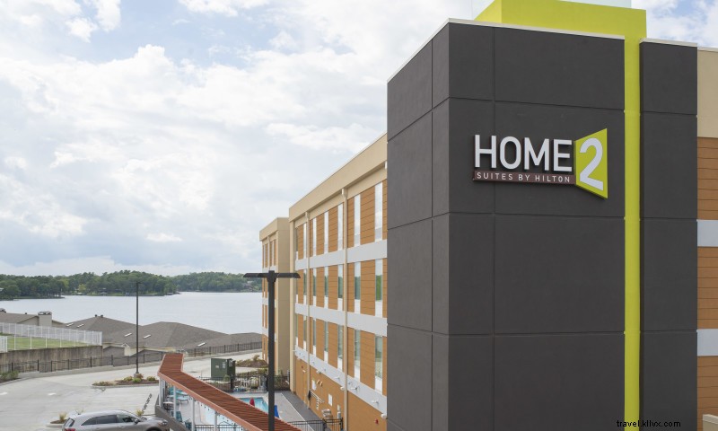 In primo piano:Home2 Suites 