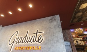Graduado de Fayetteville 