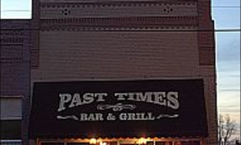Past Times Bar &Grill 