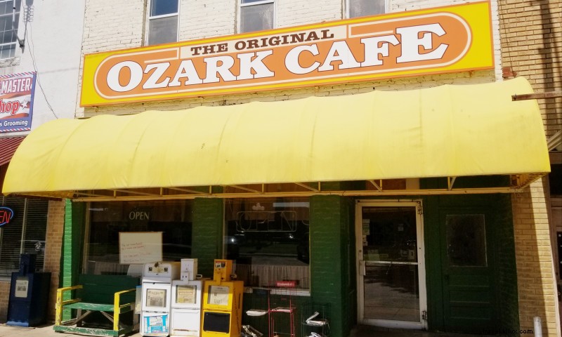 Kafe Ozark 